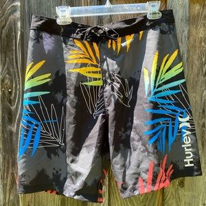 Hurley Swim Trunks: size 32: EUC